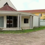 House for sale in Lubumbashi Golf Meteo on asphalt